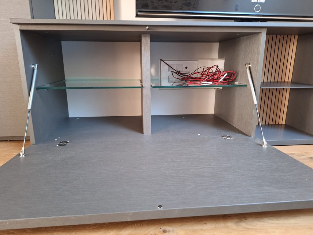 meuble télévision placard de rangement central